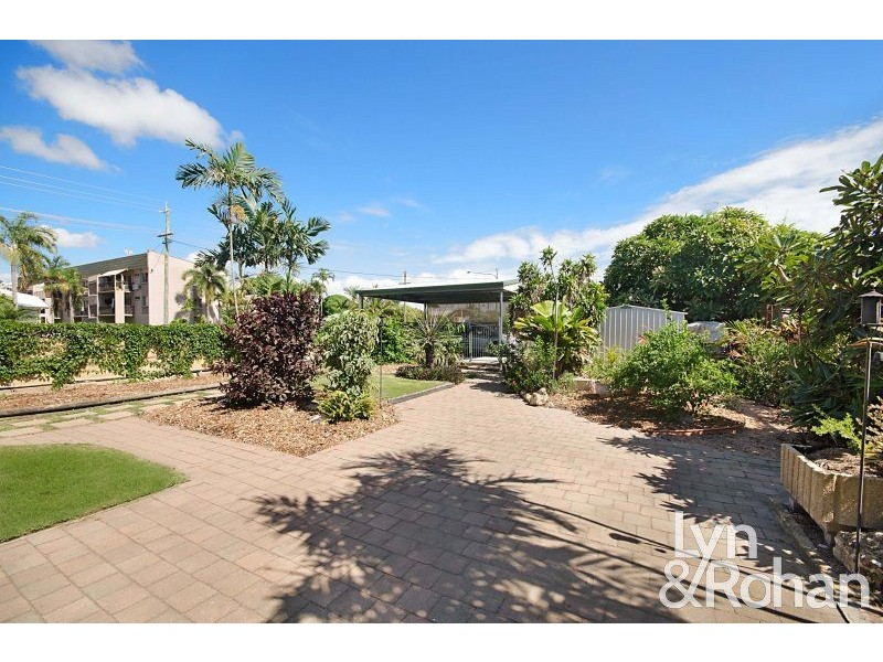 34 Stuart Street, North Ward QLD 4810