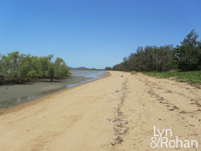 4 Margarita Court, Bushland Beach QLD 4818