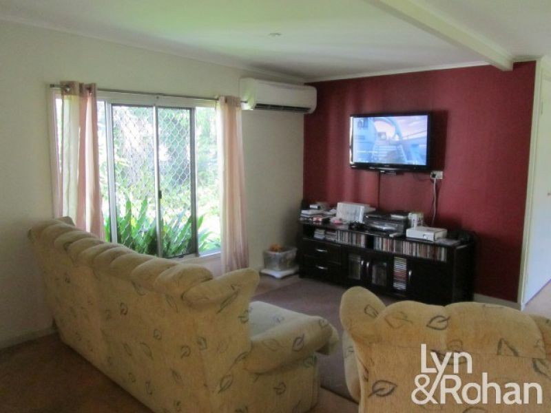 4 Leigh Street, West End QLD 4810