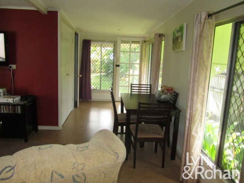 4 Leigh Street, West End QLD 4810