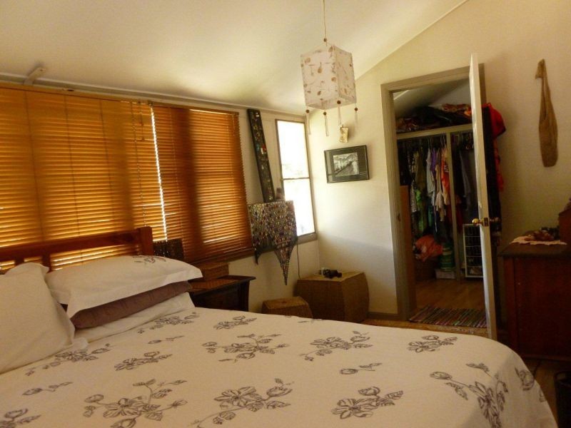 13 Armstrong Street, Hermit Park QLD 4812