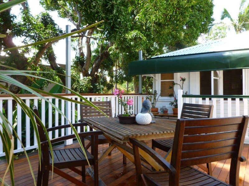 13 Armstrong Street, Hermit Park QLD 4812
