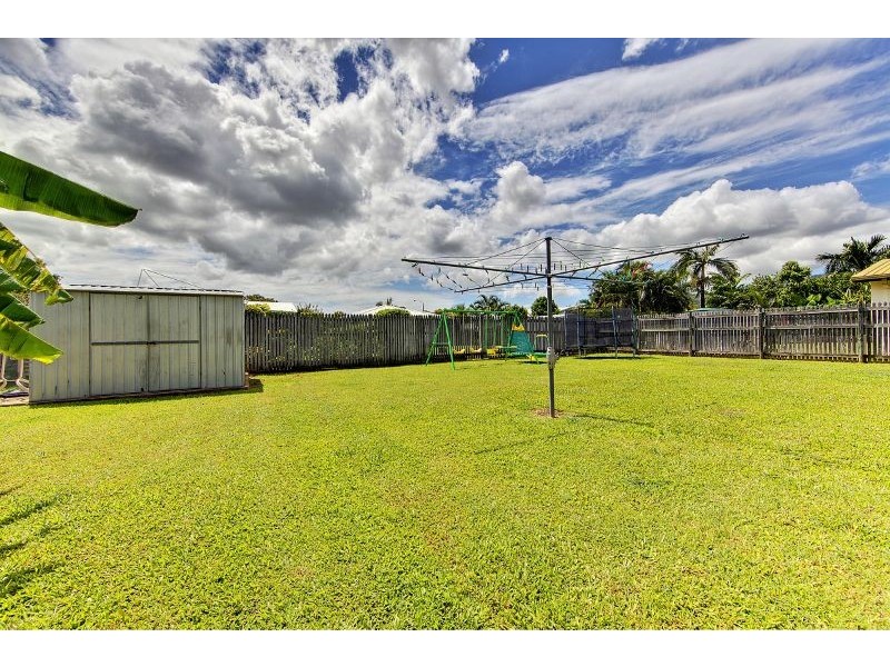 17 Yut Fay Avenue, Kelso QLD 4815