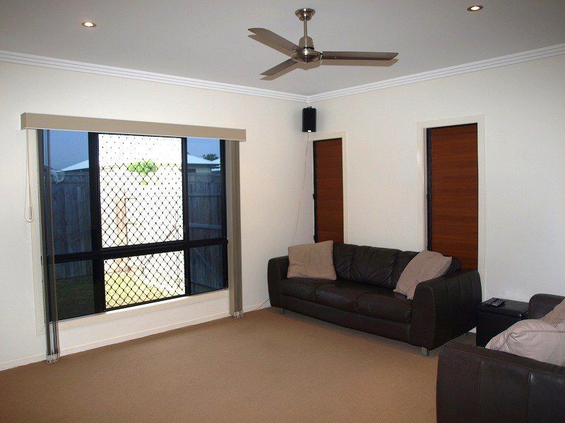 14 Littabella Place, Bushland Beach QLD 4818