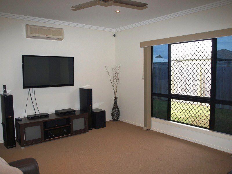 14 Littabella Place, Bushland Beach QLD 4818