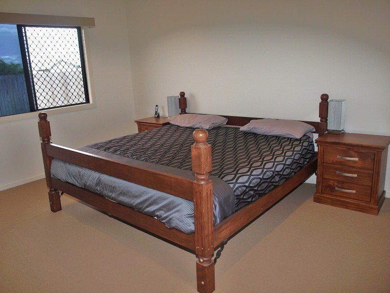 14 Littabella Place, Bushland Beach QLD 4818