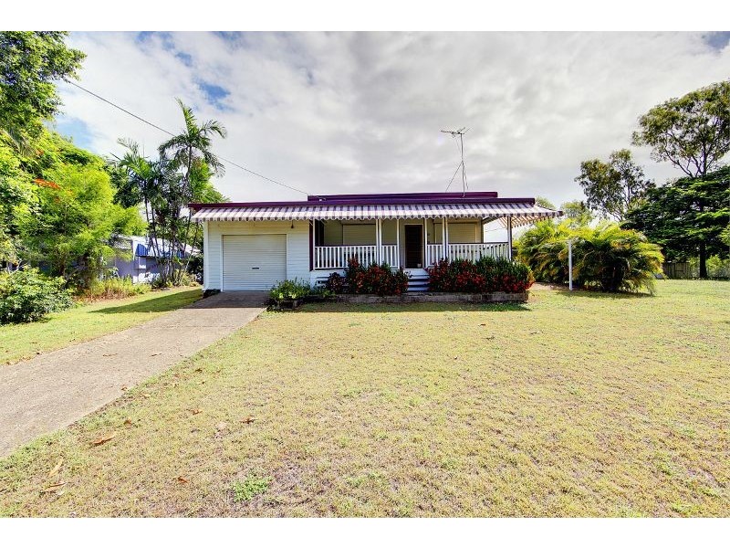 15 The Esplanade, Balgal Beach QLD 4816