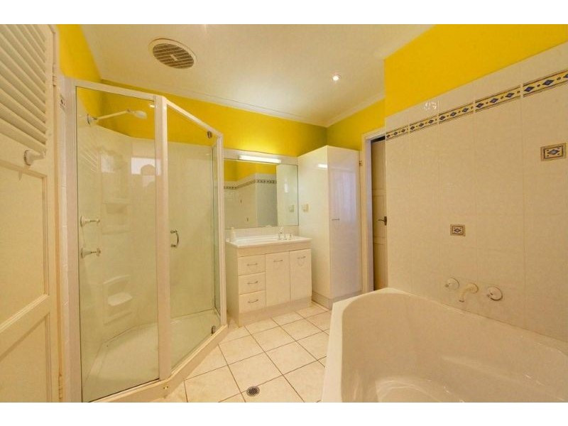 4 Turnbull Street, Garbutt QLD 4814