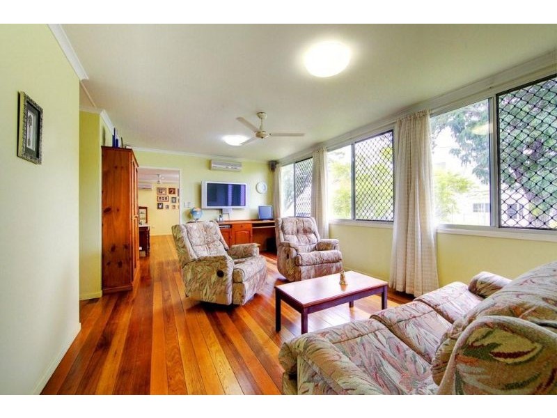 4 Turnbull Street, Garbutt QLD 4814