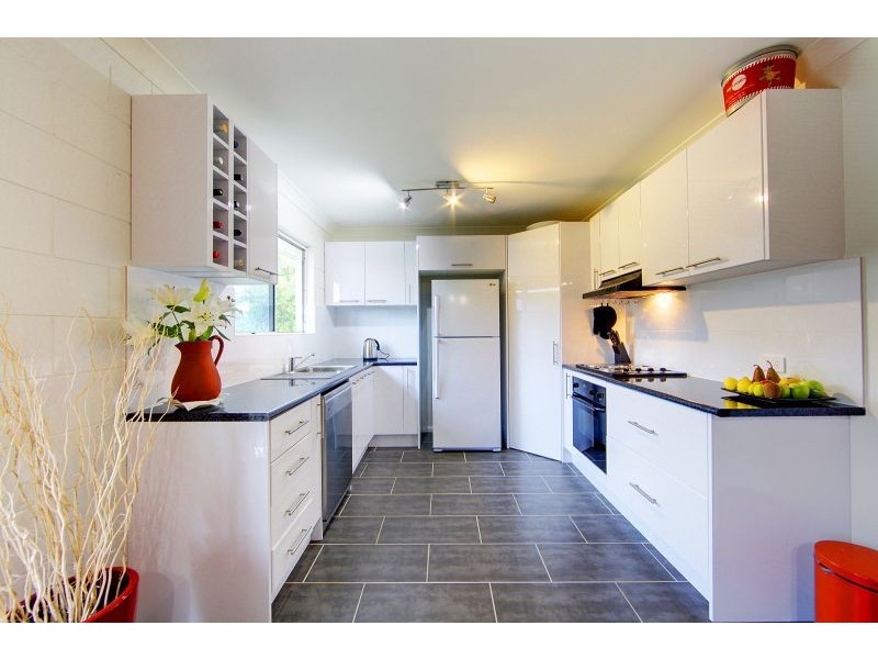 568 Bayswater Rd, Mount Louisa QLD 4814