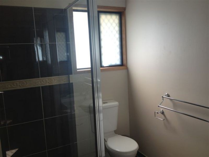 Bushland Beach QLD 4818