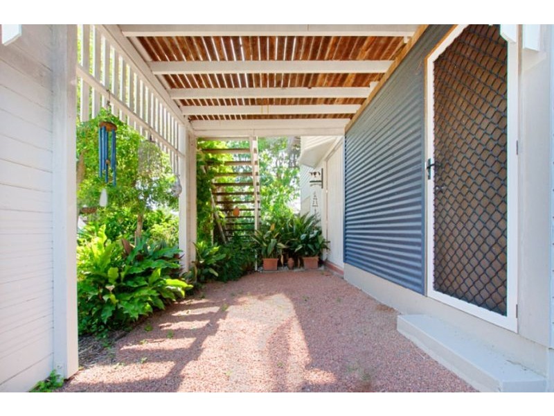 107 Twelfth Ave, Railway Estate QLD 4810