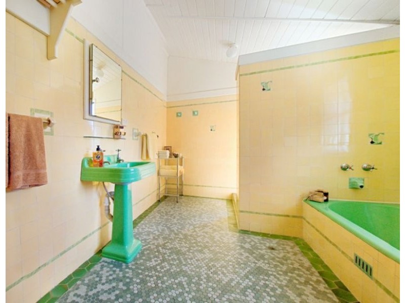 107 Twelfth Ave, Railway Estate QLD 4810