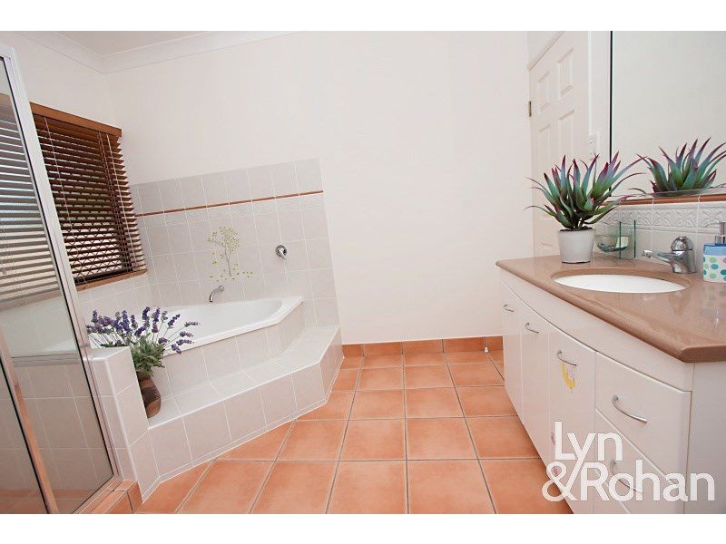 9 Scholars Place, Douglas QLD 4814