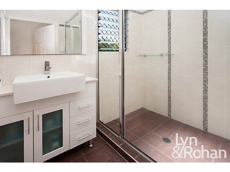 9 Scholars Place, Douglas QLD 4814