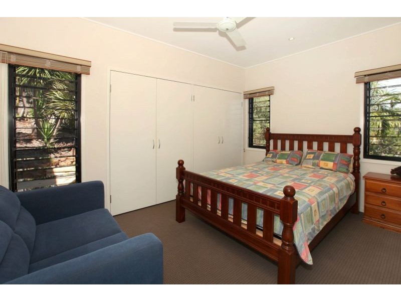 2 Seaview Court, Castle Hill QLD 4810