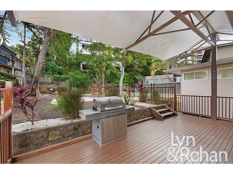 66 Warburton Street, Castle Hill QLD 4810