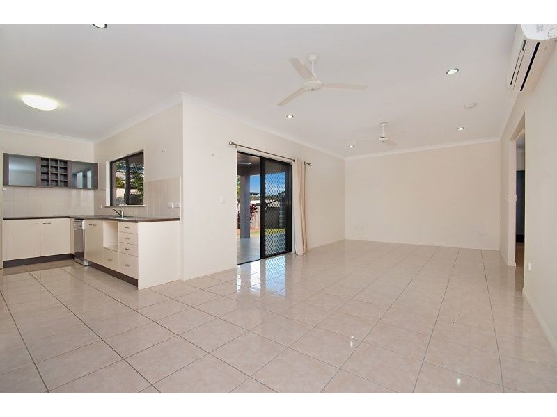 167 Daintree Drive, Bushland Beach QLD 4818