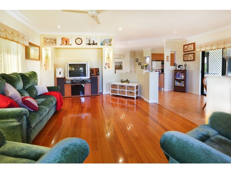 10 Steele Place, Kirwan QLD 4817