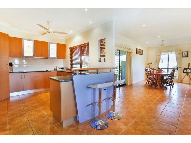 10 Steele Place, Kirwan QLD 4817