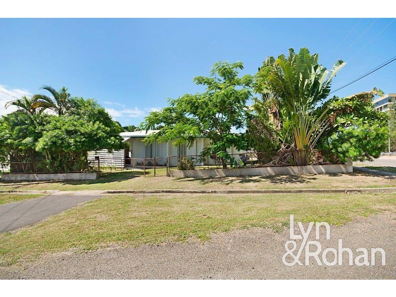 1 Ryan Street, North Ward QLD 4810