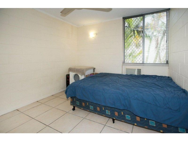 2/18 Maryvale Street, West End QLD 4810