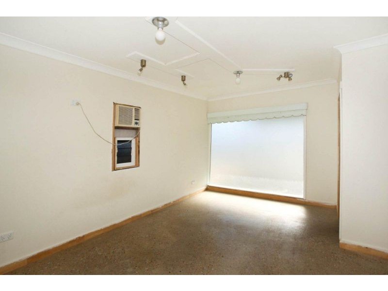 25 Bell Street, South Townsville QLD 4810