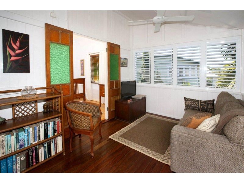 22 Flowers Street, Railway Estate QLD 4810