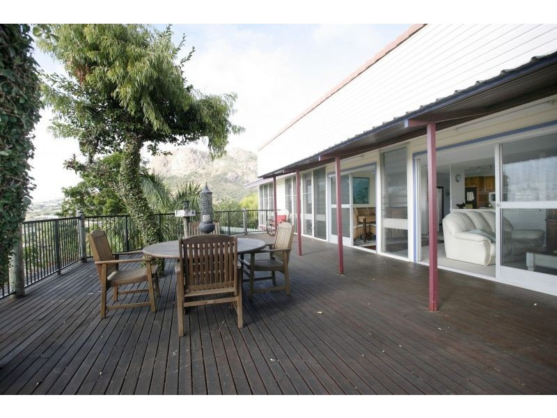 13 Yarrawonga Drive, Castle Hill QLD 4810