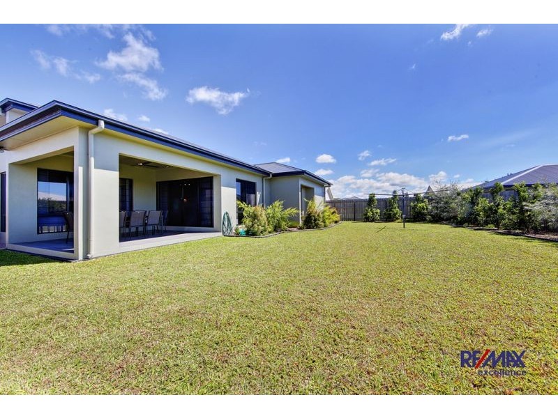 19 Apple Gum Av, Mount Low QLD 4818