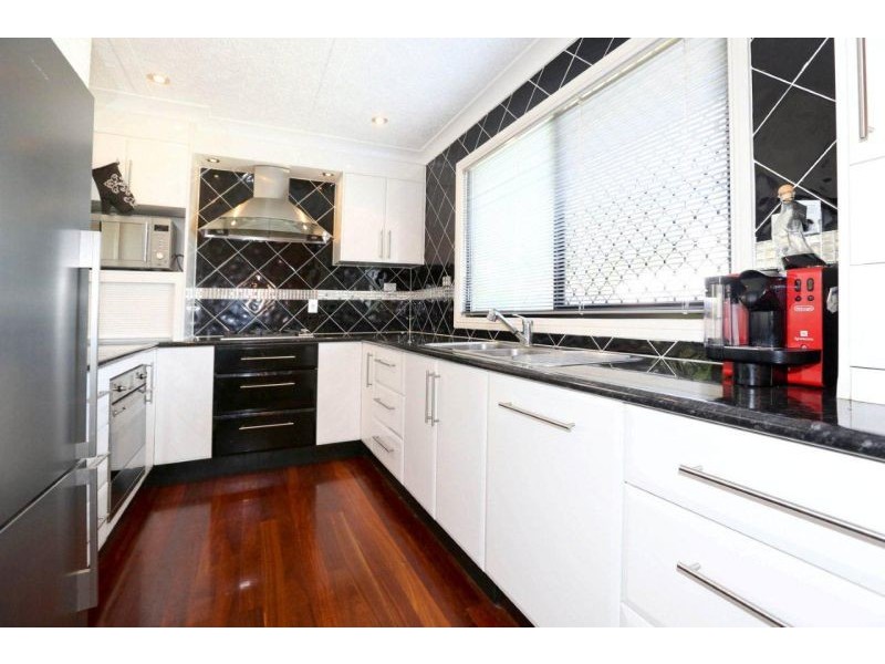 3 Richmond Street, Hermit Park QLD 4812