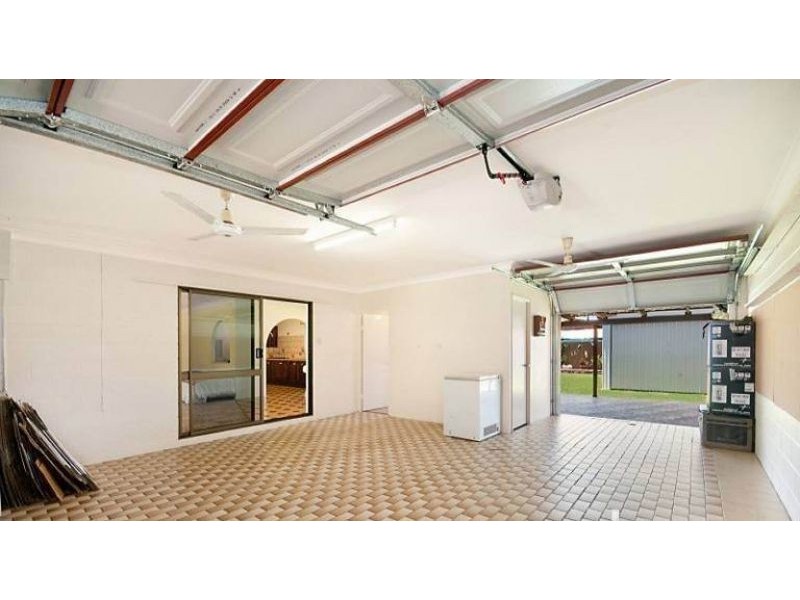 75 Whitsunday Drive, Kirwan QLD 4817