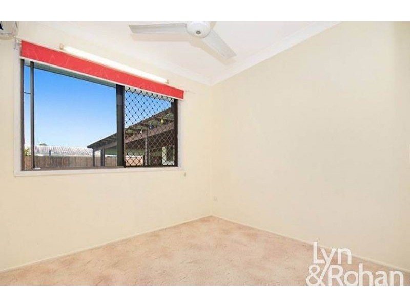 75 Whitsunday Drive, Kirwan QLD 4817