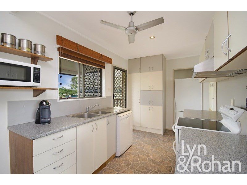 16 Wattle Street, Kirwan QLD 4817