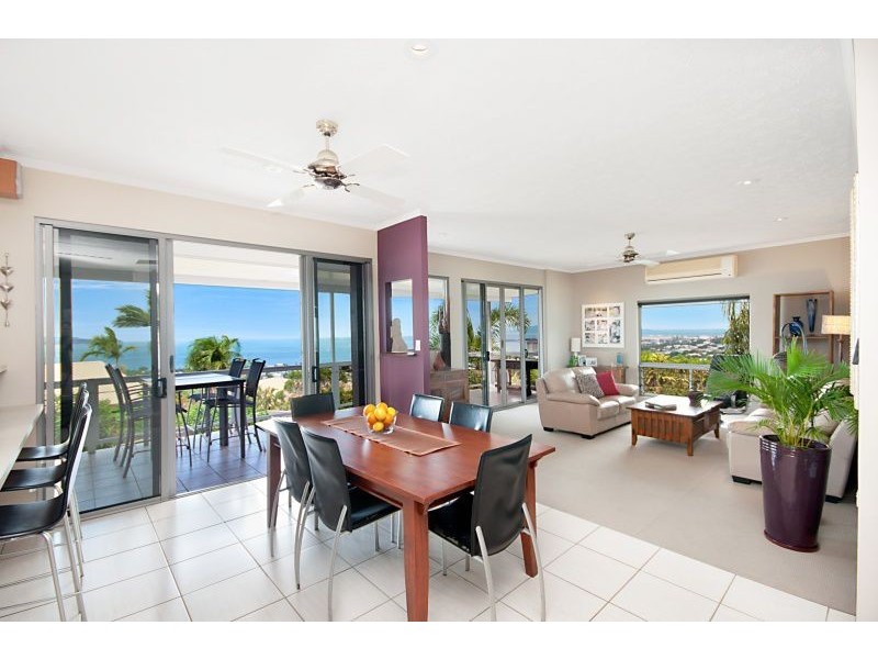 4 Edinburgh Court, Castle Hill QLD 4810