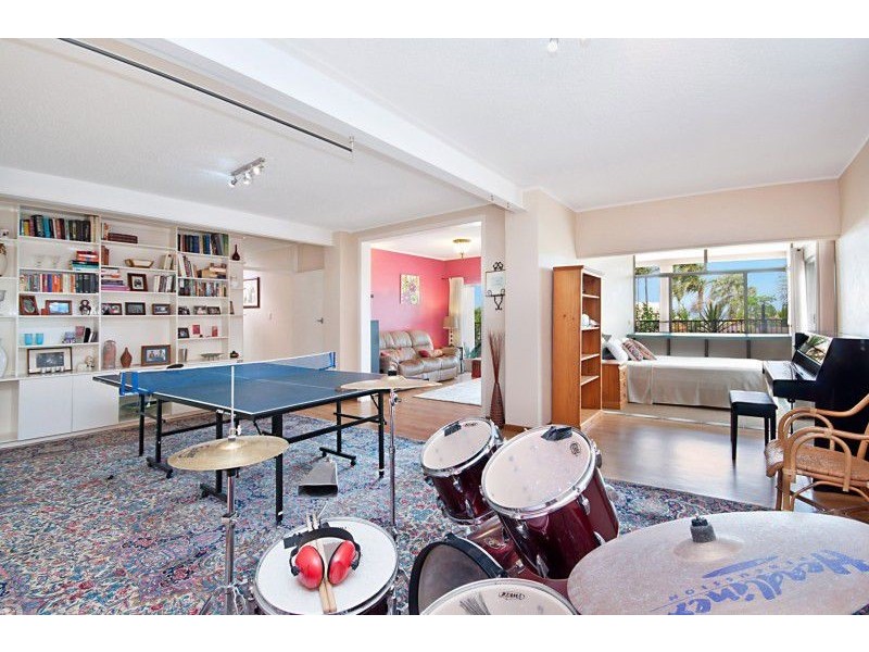 4 Edinburgh Court, Castle Hill QLD 4810