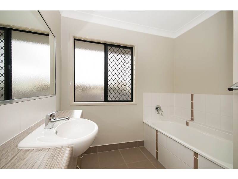 56 Shutehaven Circuit, Bushland Beach QLD 4818