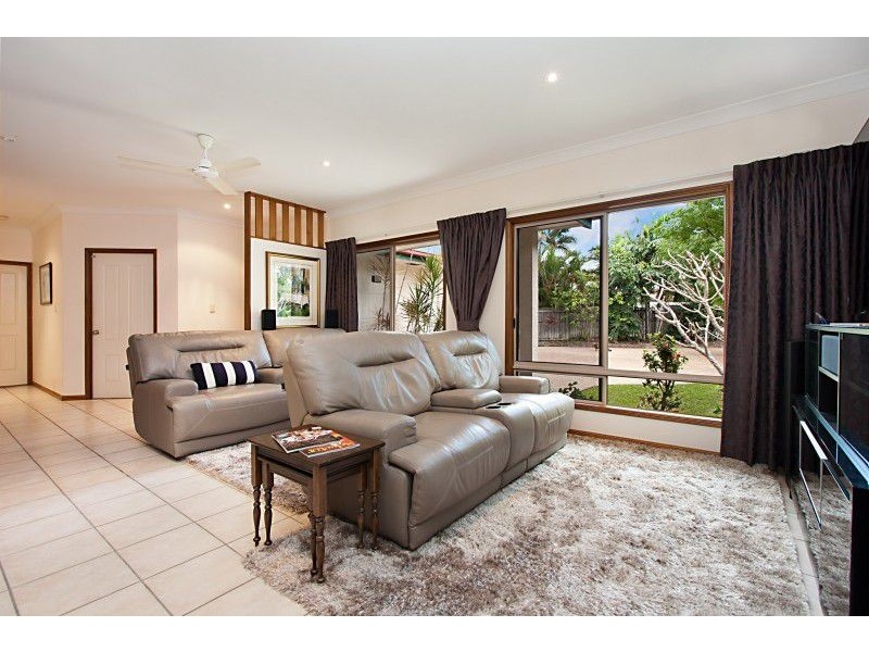 12 Luke Court, Bushland Beach QLD 4818