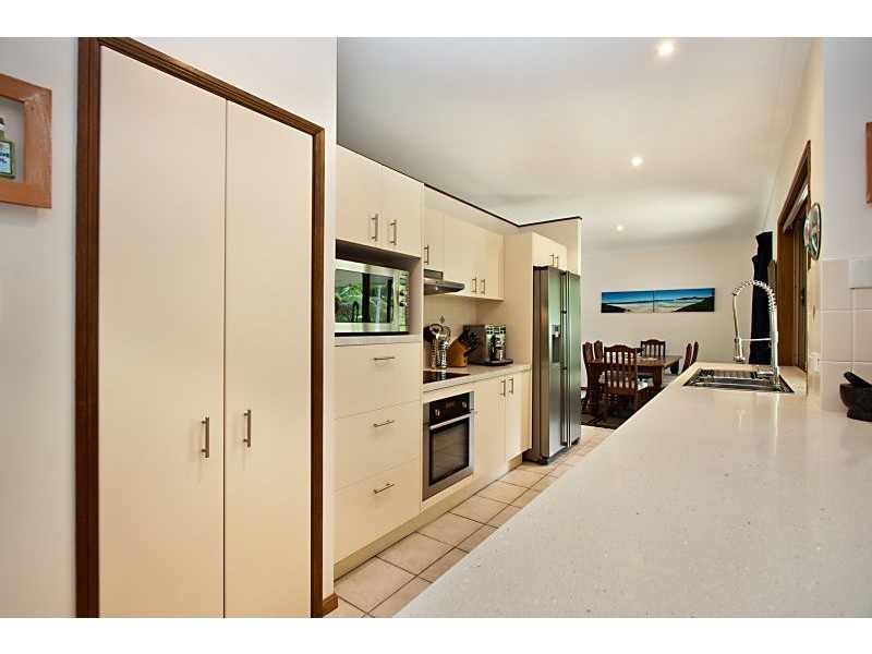 12 Luke Court, Bushland Beach QLD 4818