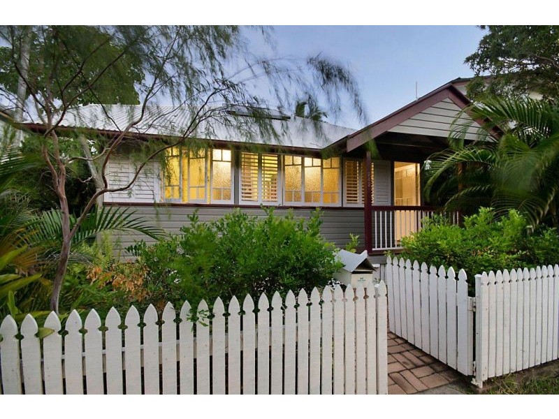 242 Boundary Street, South Townsville QLD 4810