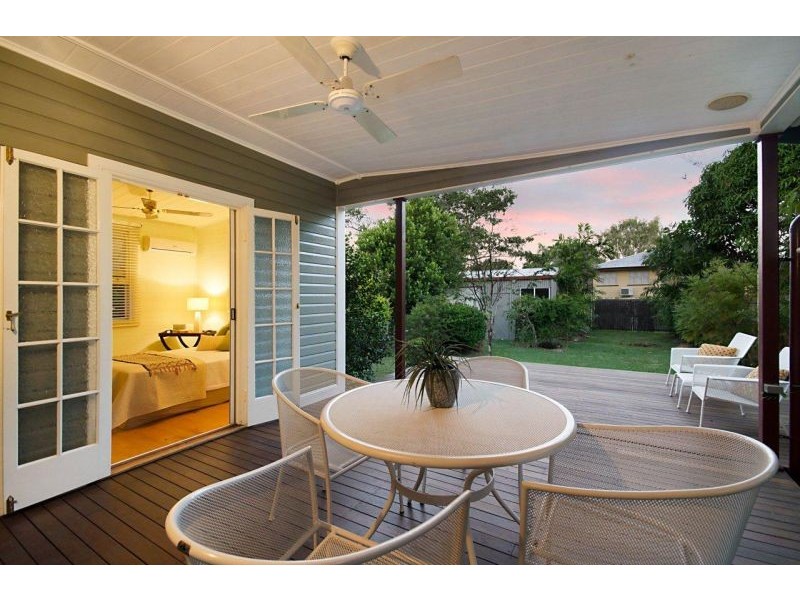 242 Boundary Street, South Townsville QLD 4810