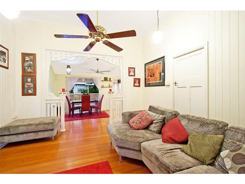 34 Davidson Street, South Townsville QLD 4810