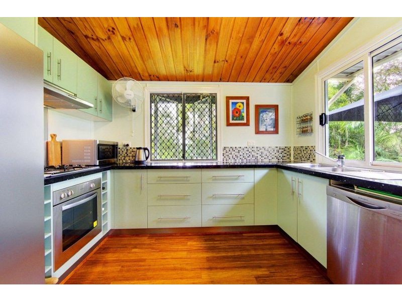 100 Gibraltar Rd, Rangewood QLD 4817