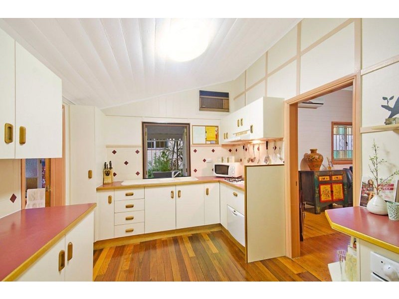 8a Fourth Avenue, South Townsville QLD 4810