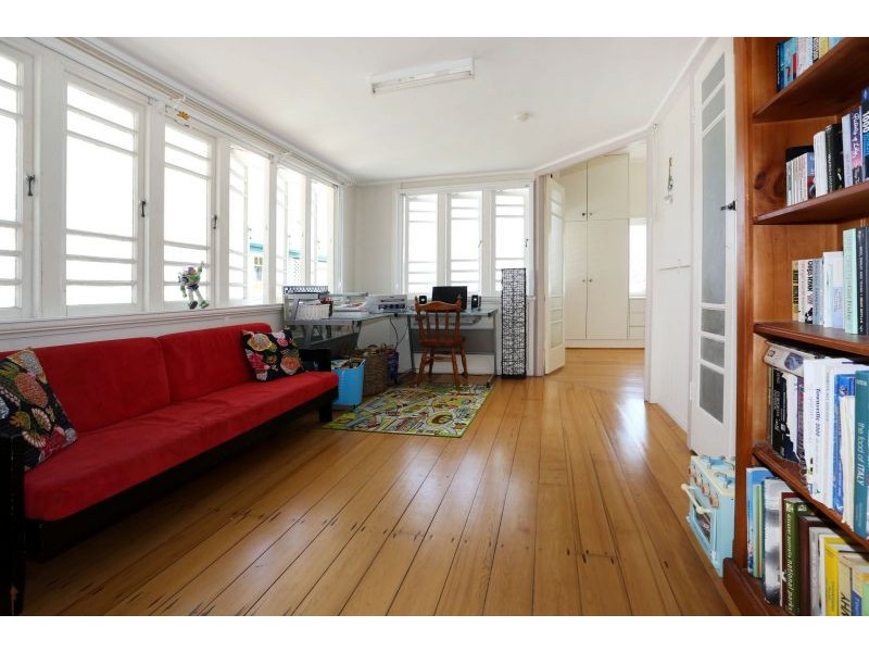 48 Townsend Street, Mysterton QLD 4812