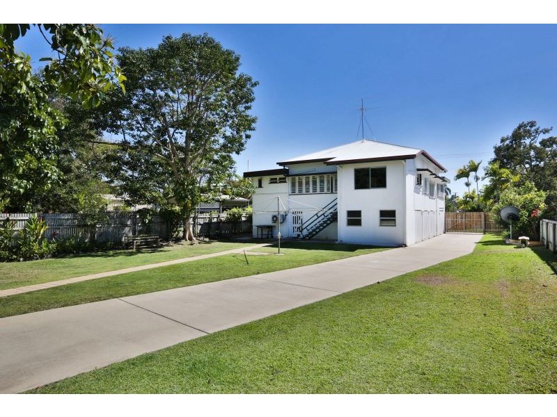 48 Townsend Street, Mysterton QLD 4812