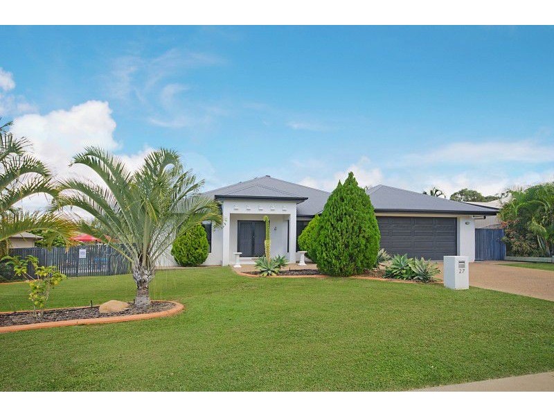 27 Minstrel Court, Bushland Beach QLD 4818