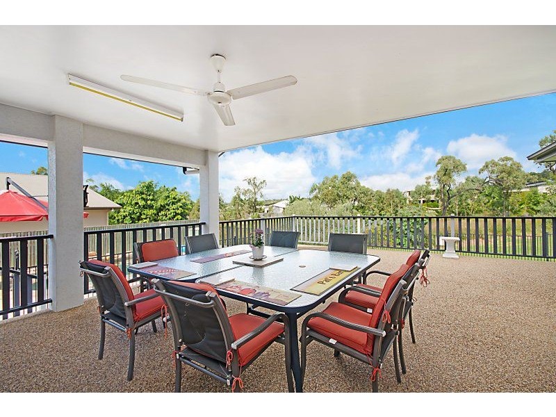 27 Minstrel Court, Bushland Beach QLD 4818