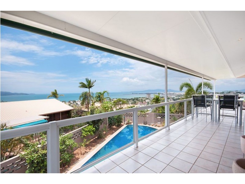 4 Edinburgh Court, Castle Hill QLD 4810