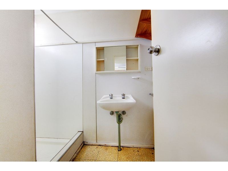 16 Bayswater Terrace, Hyde Park QLD 4812